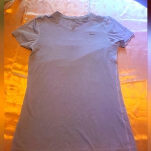 💥-3/$20 Dri fit Nike top